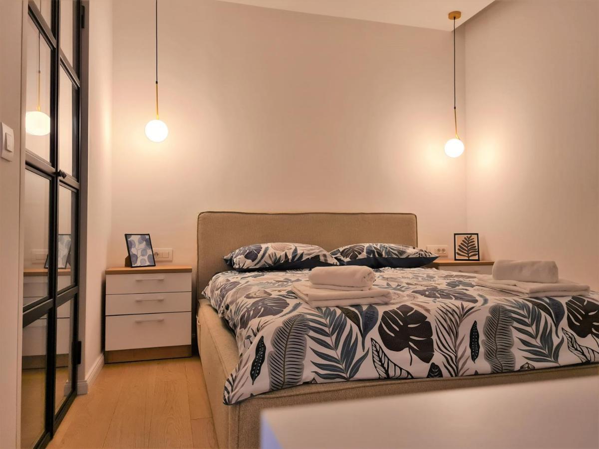Tom'S Luxury Apartment Zadar, Branimirova Obala Exterior photo